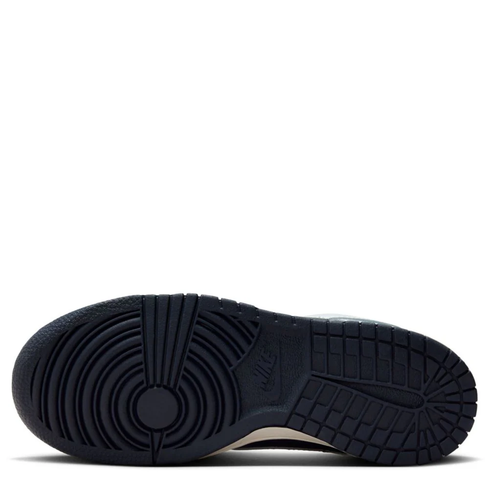 Dunk Low (Big Kid) - Image 6