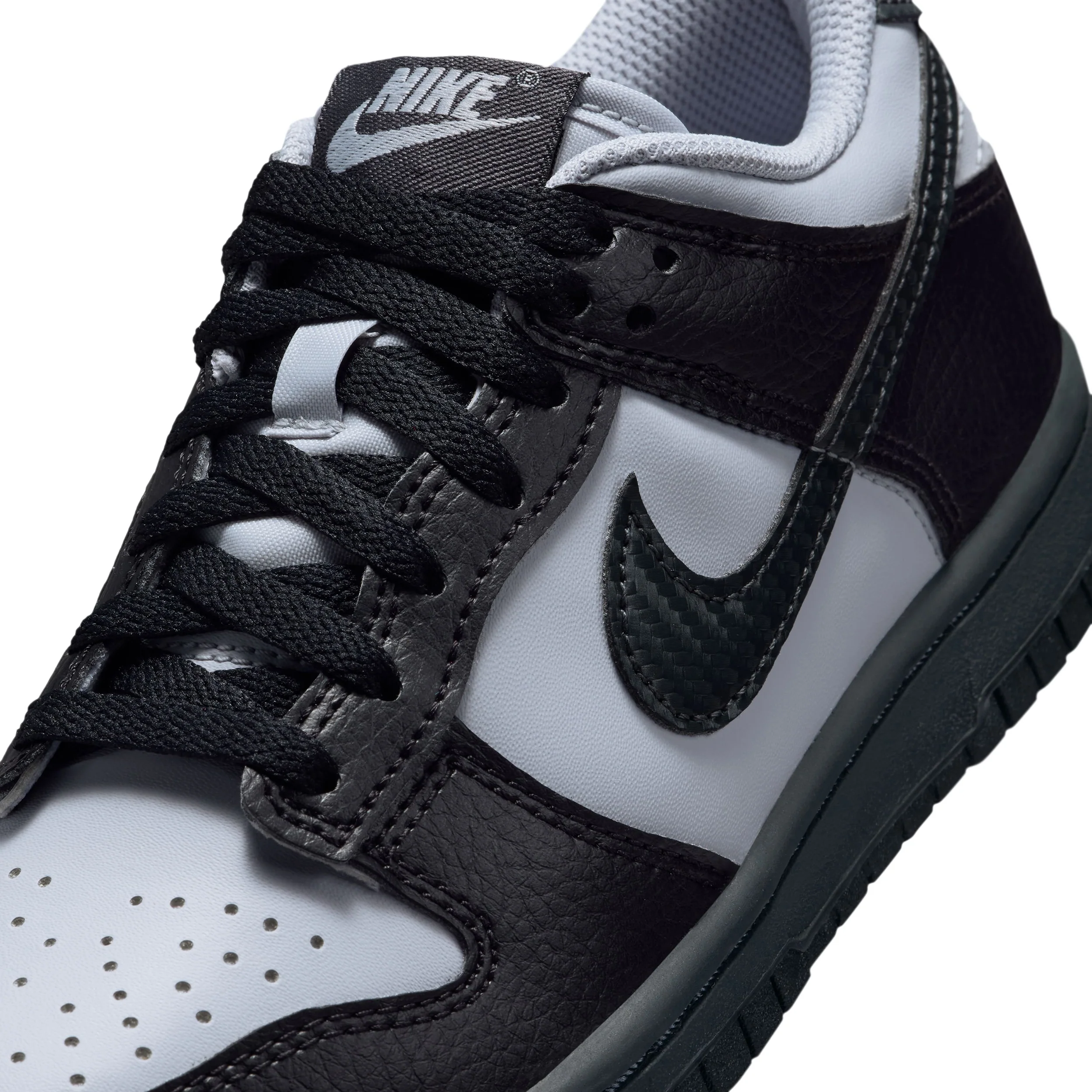 Dunk Low (Big Kid) - Image 7
