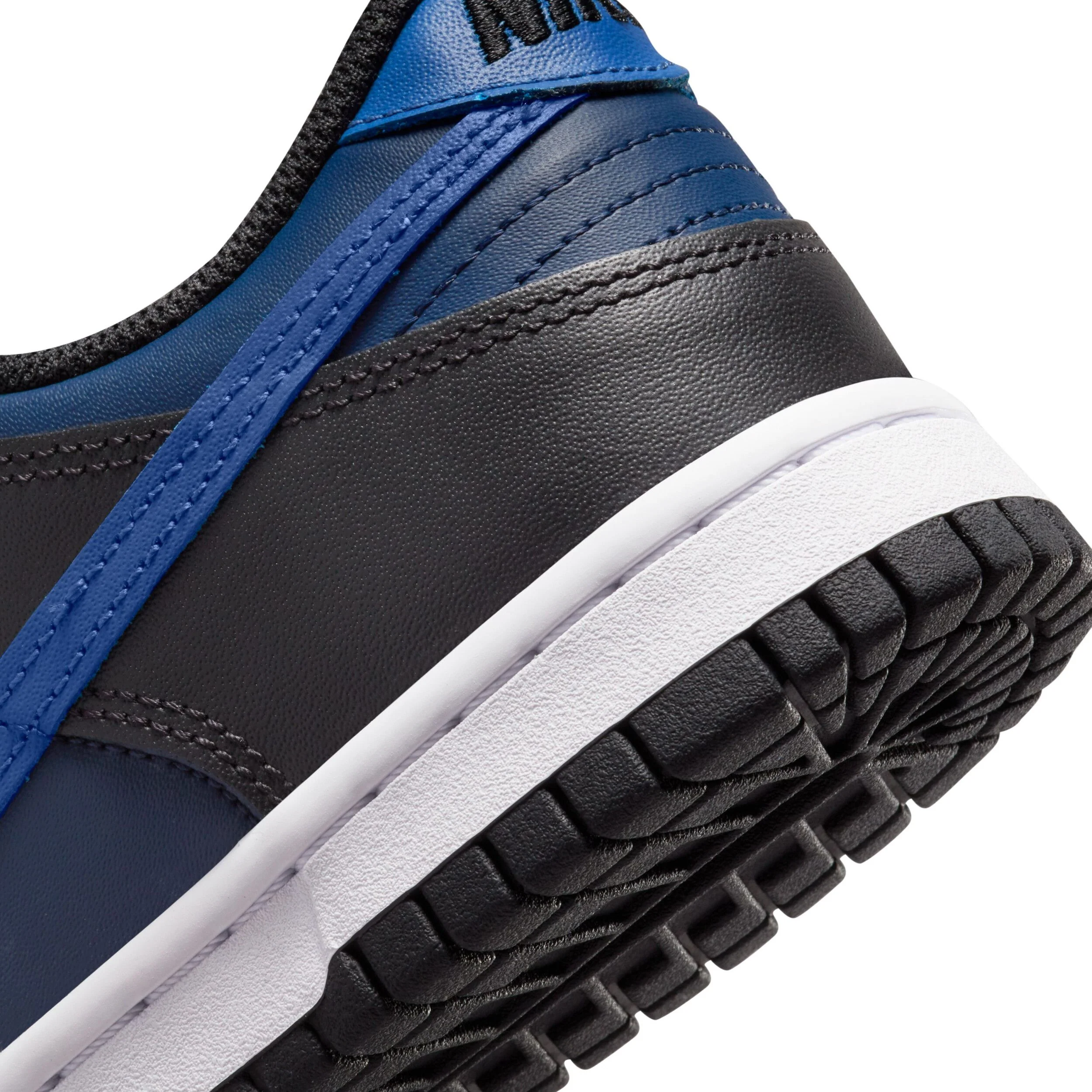 Dunk Low (Big Kid) - Image 8