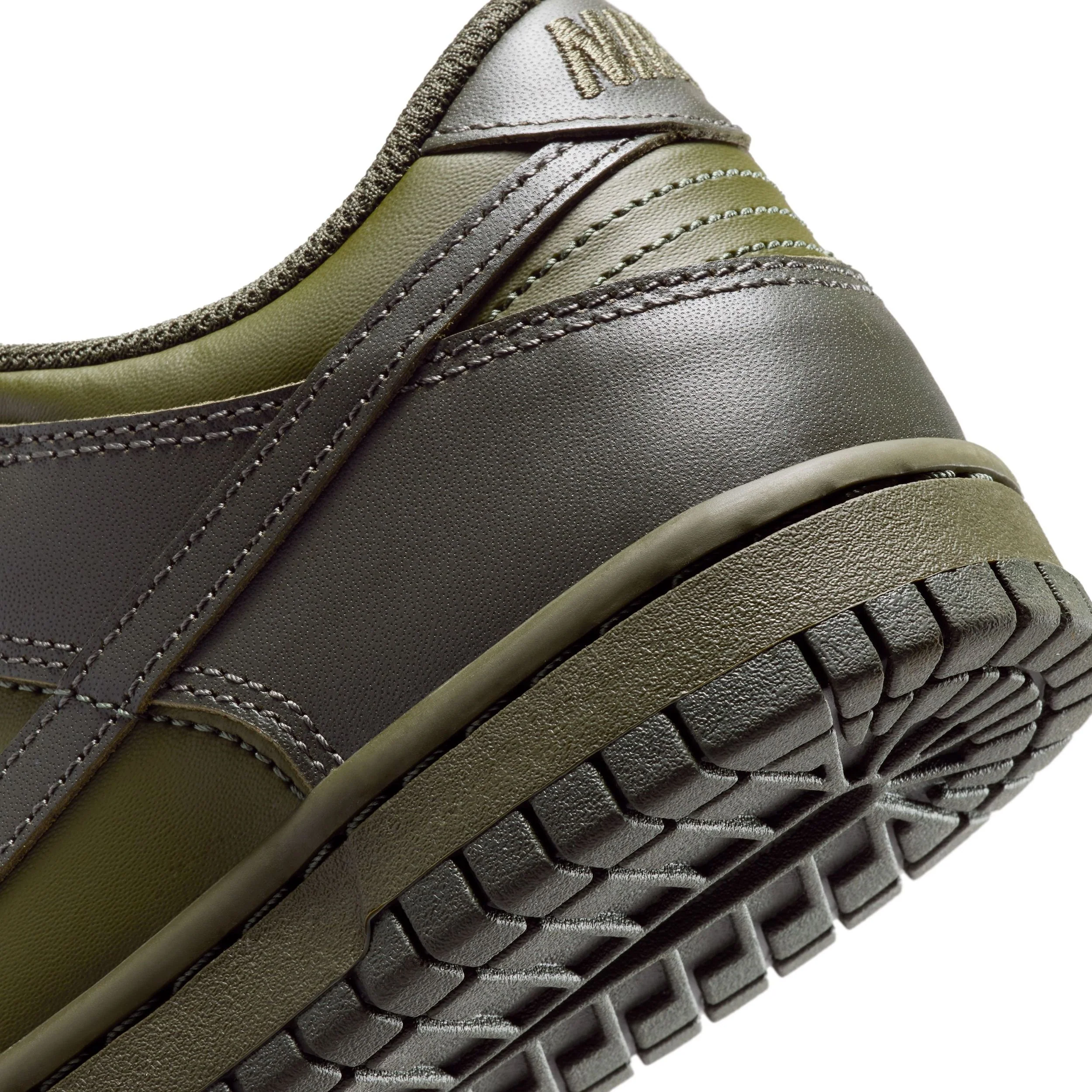 Dunk Low (Big Kid) - Image 8