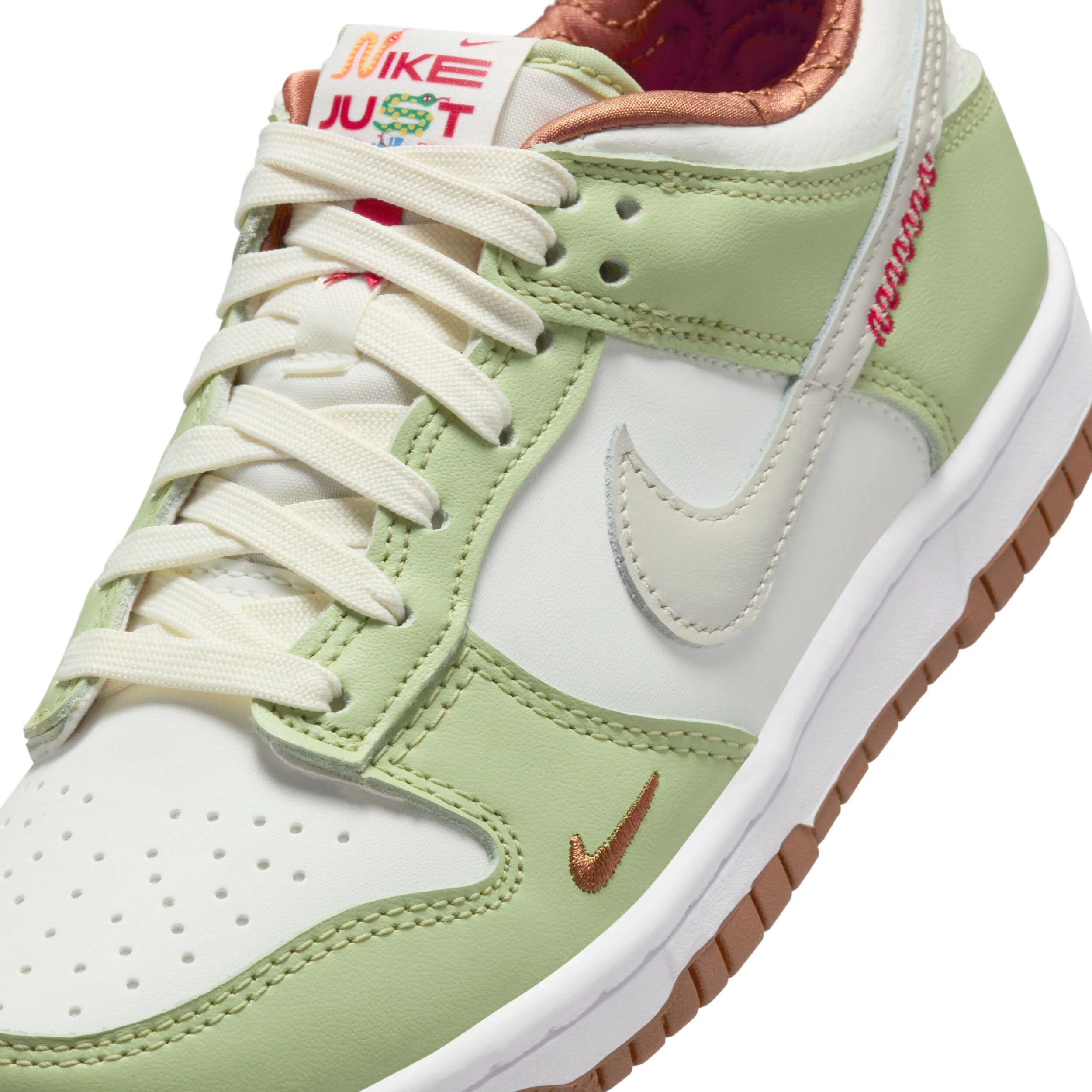 Dunk Low (Big Kid) - Image 7