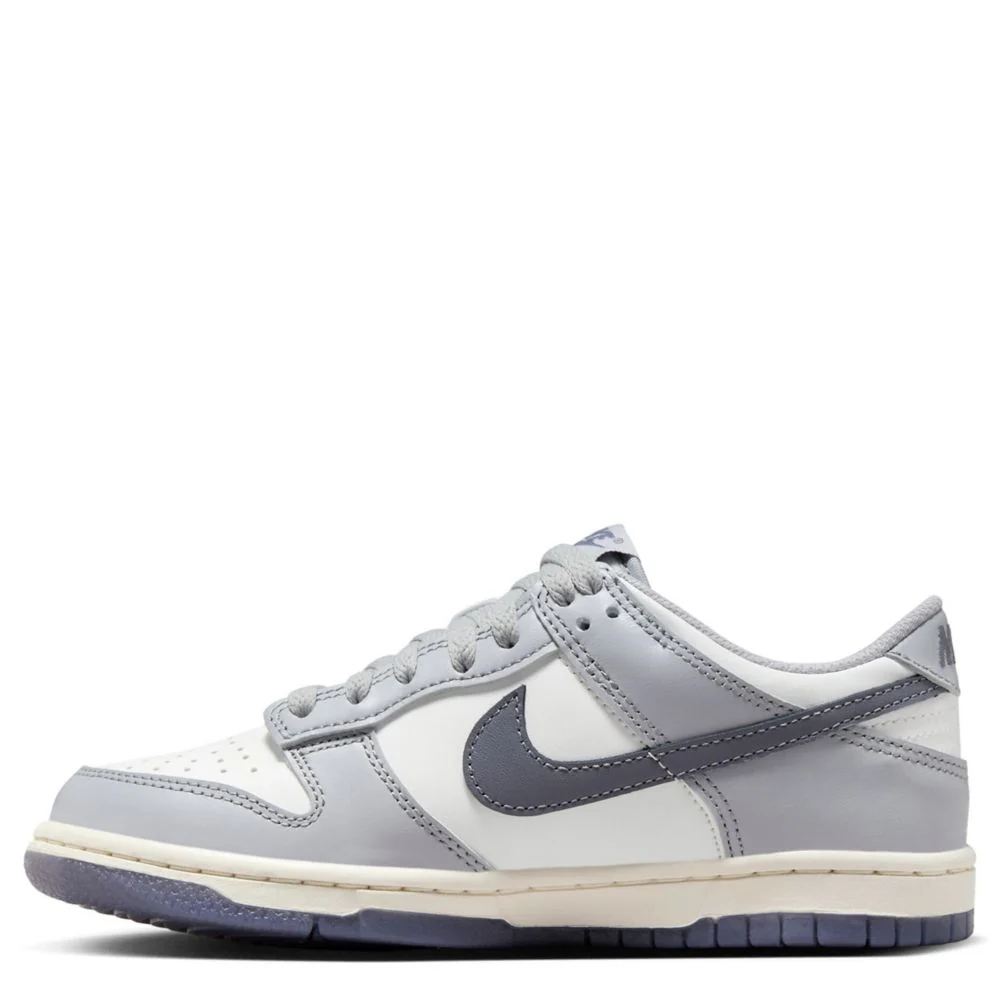 Dunk Low (Big Kid) - Image 3