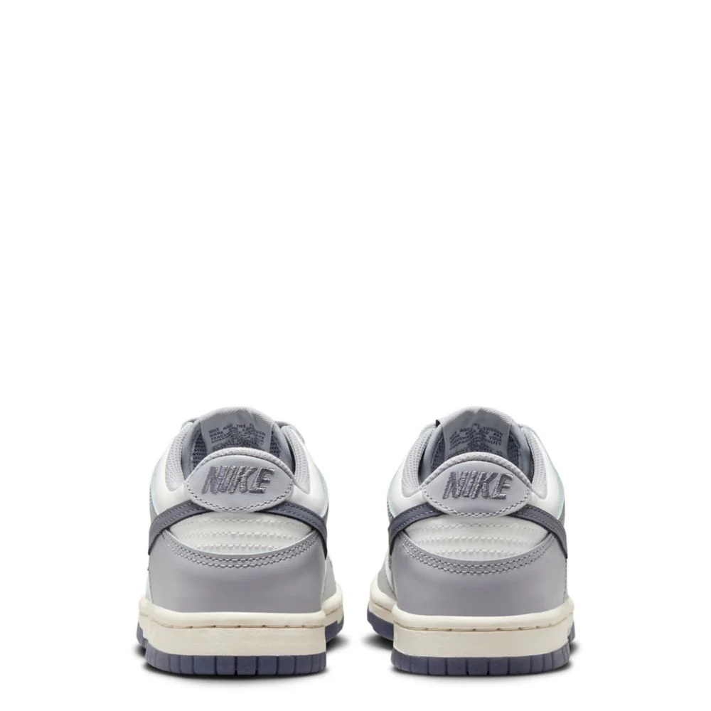 Dunk Low (Big Kid) - Image 4
