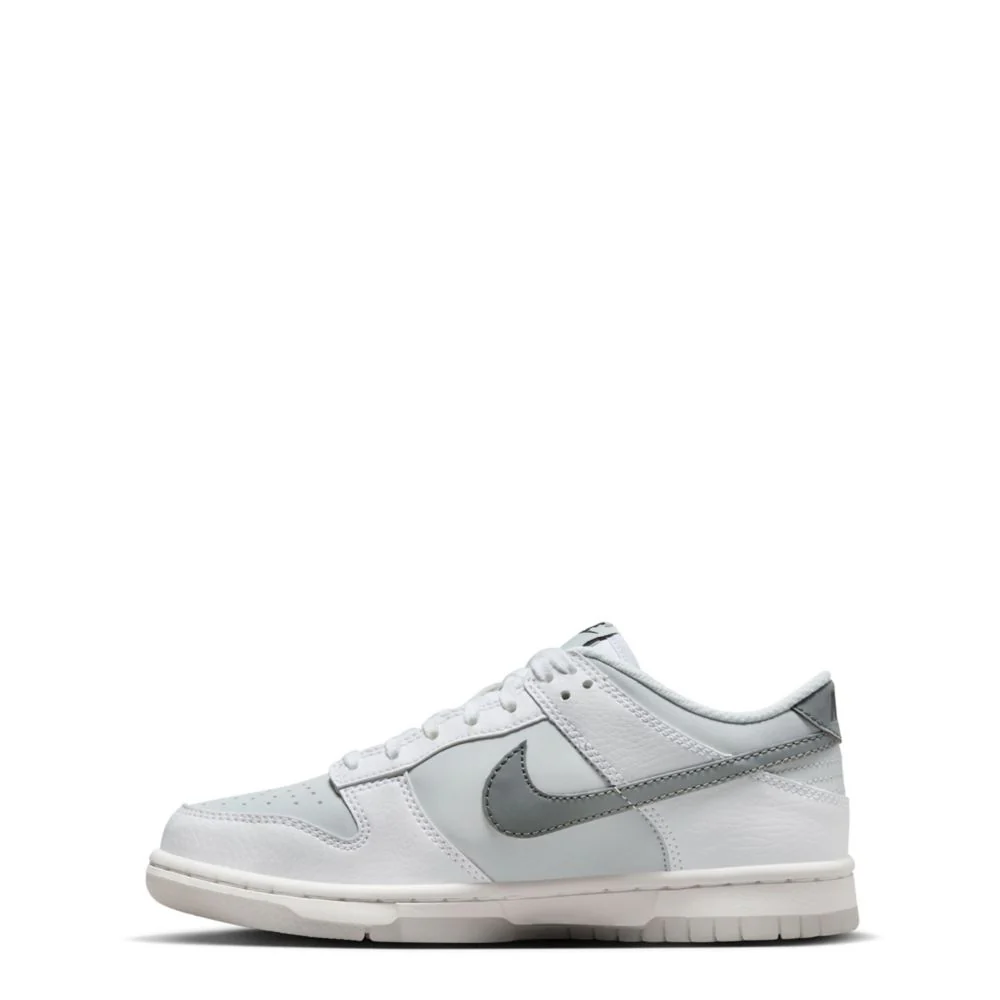 Dunk Low (Big Kid) - Image 3