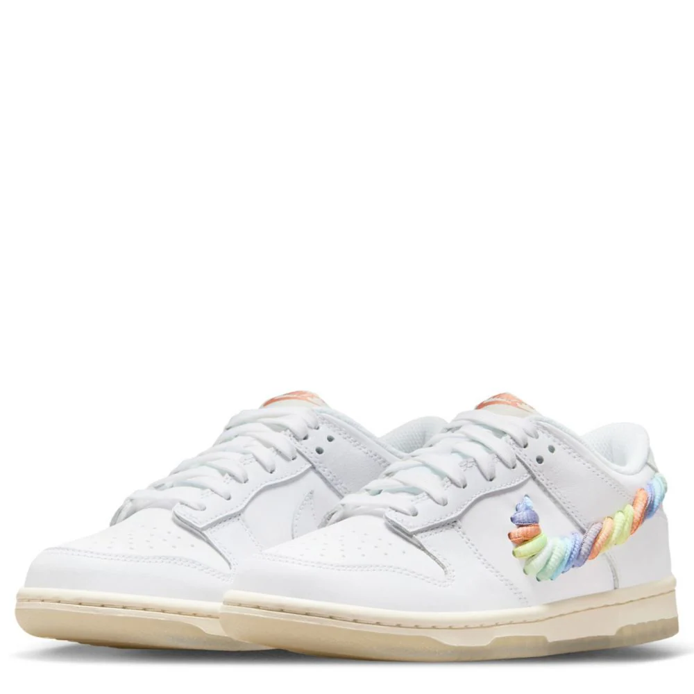 Dunk Low (Big Kid) - Image 3