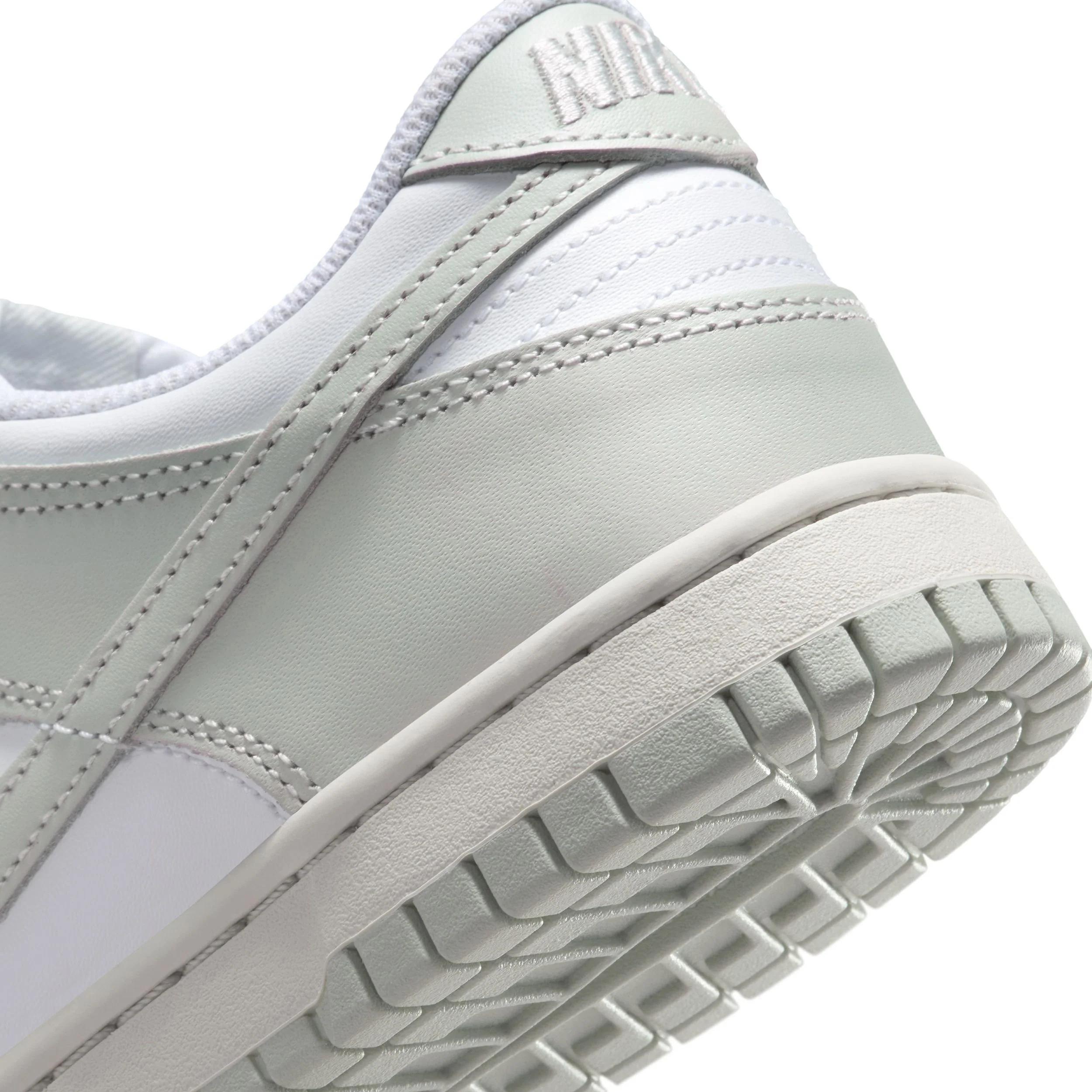 Dunk Low (Big Kid) - Image 8