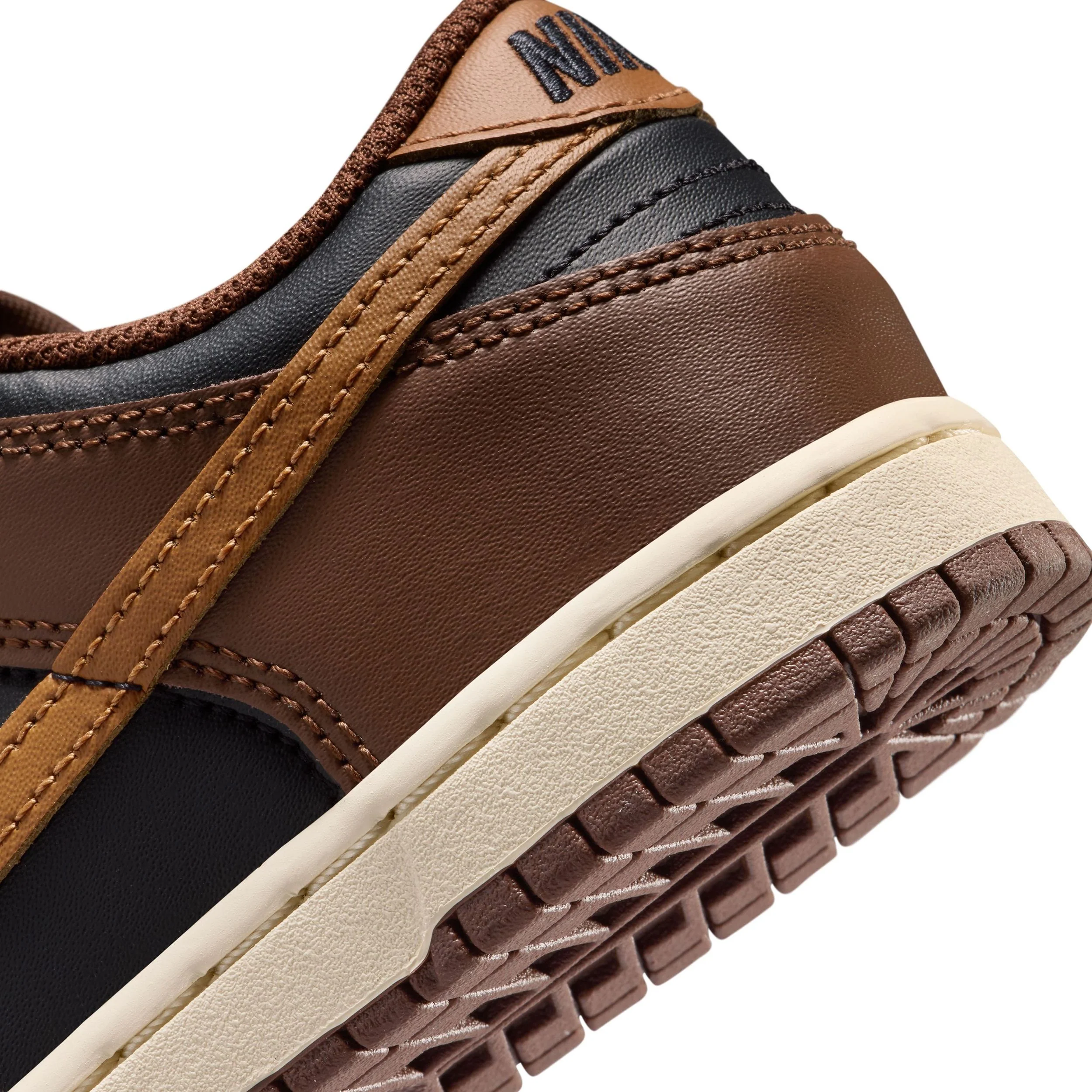 Dunk Low (Little Kid) - Image 8