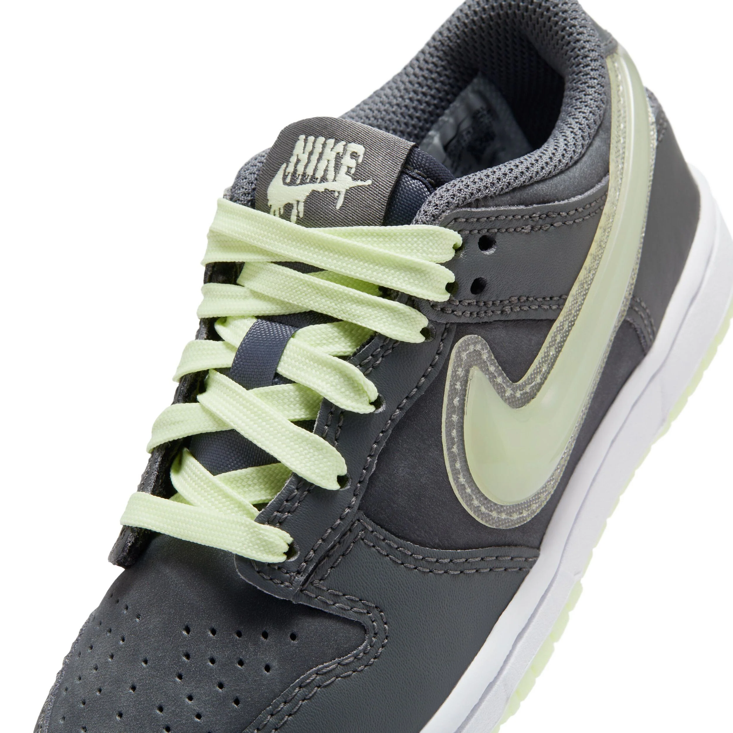 Dunk Low (Little Kid) - Image 7