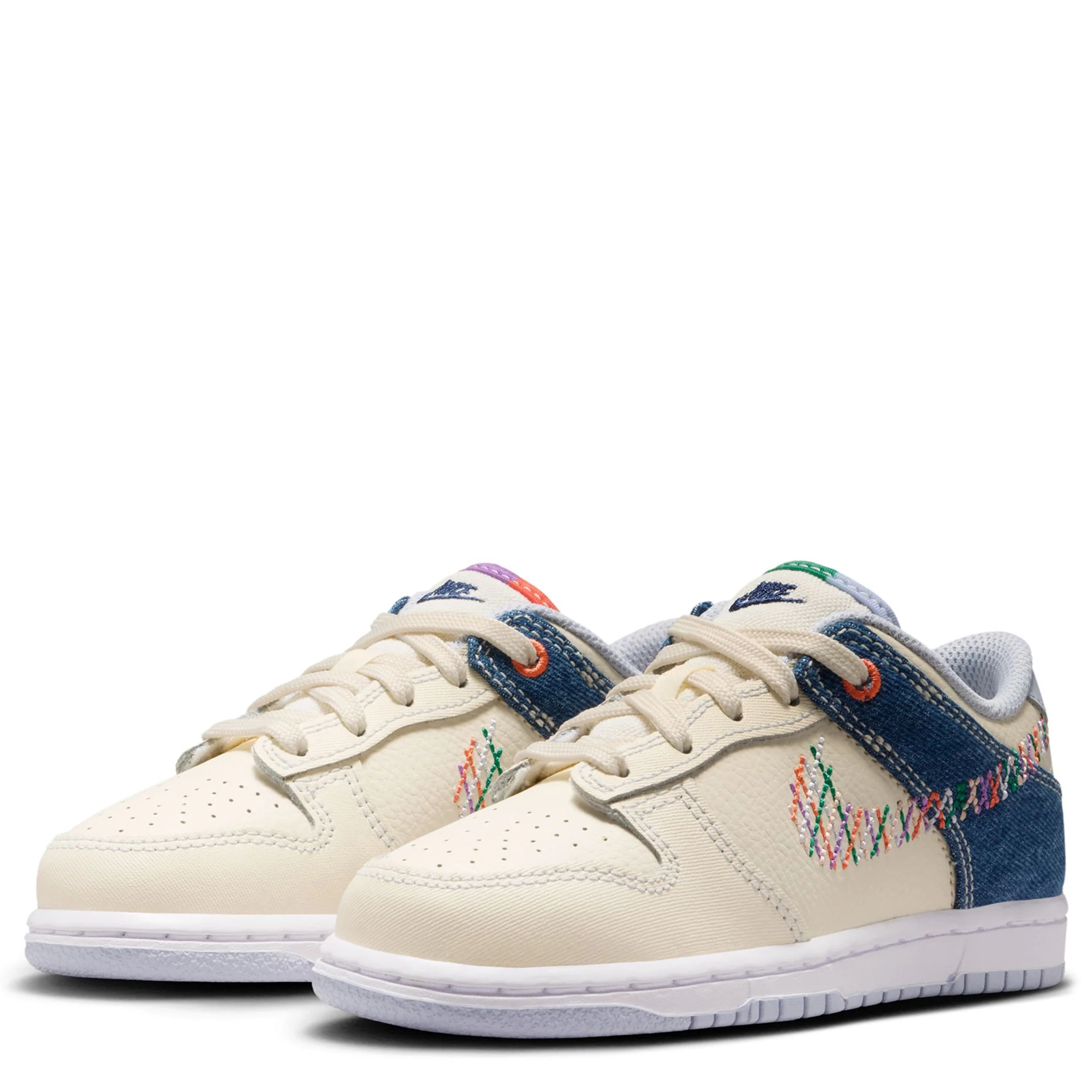 Dunk Low (Little Kid) - Image 3