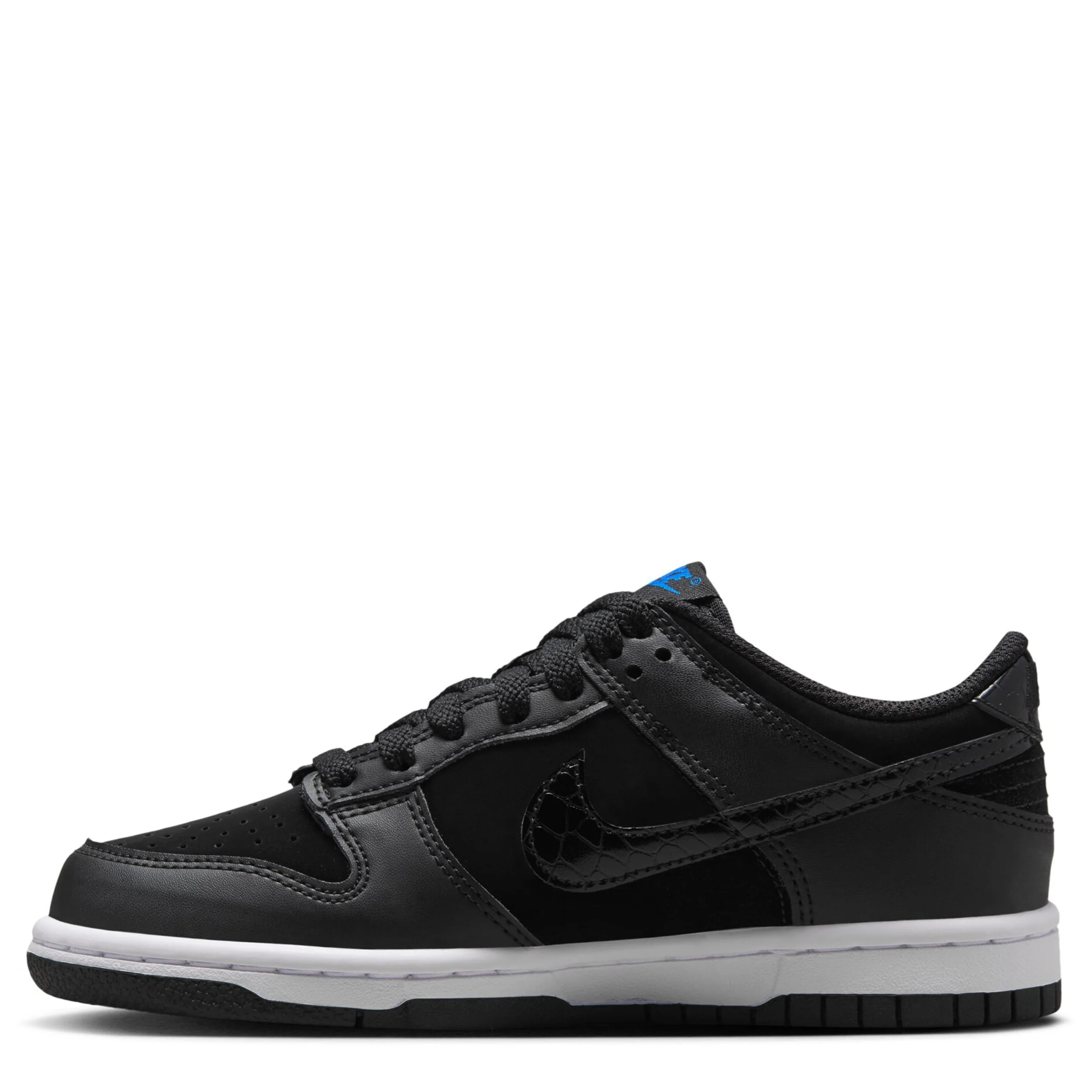 Dunk Low Se (Big Kid) - Image 2