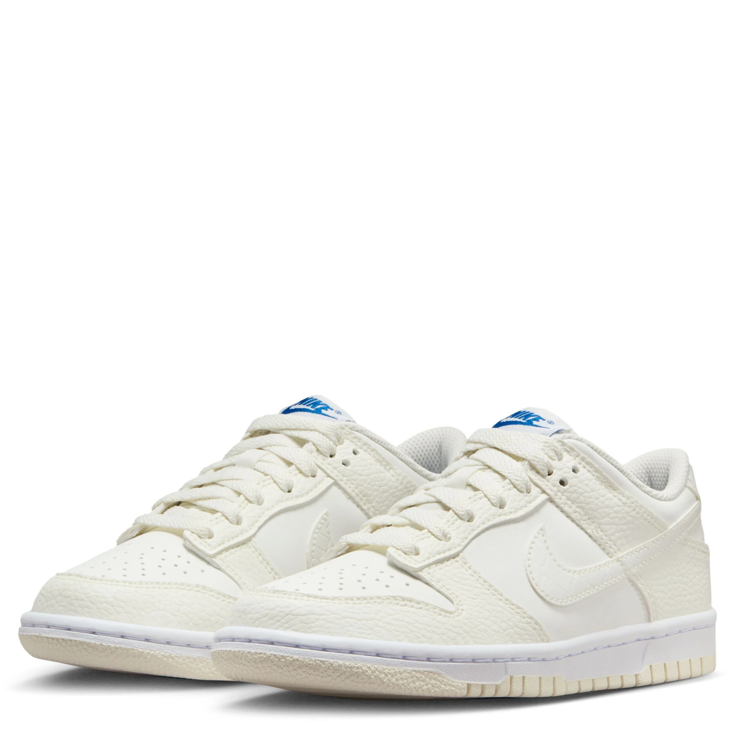 Dunk Low Se (Big Kid) - Image 3