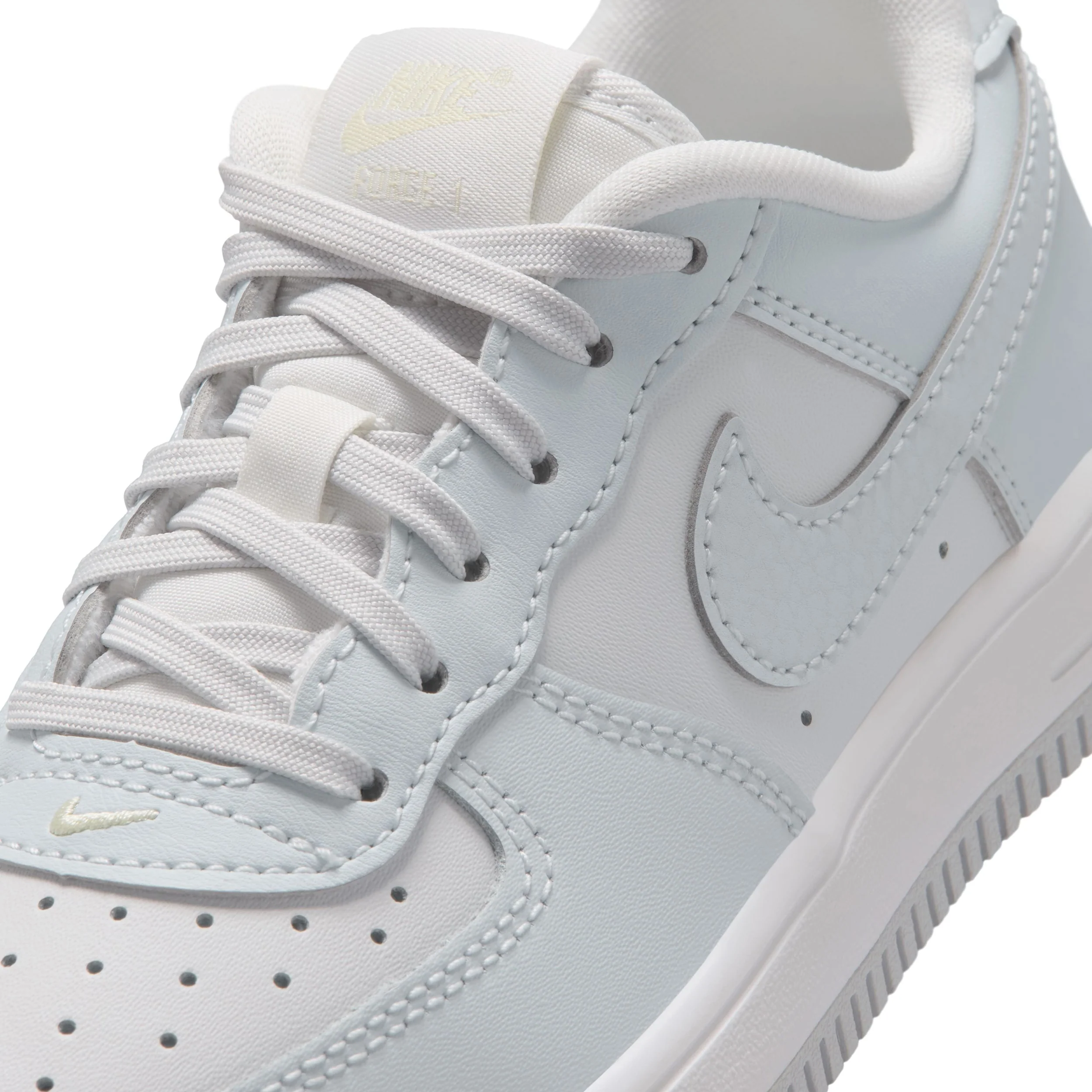 Force 1 Low (Little Kid) - Image 7
