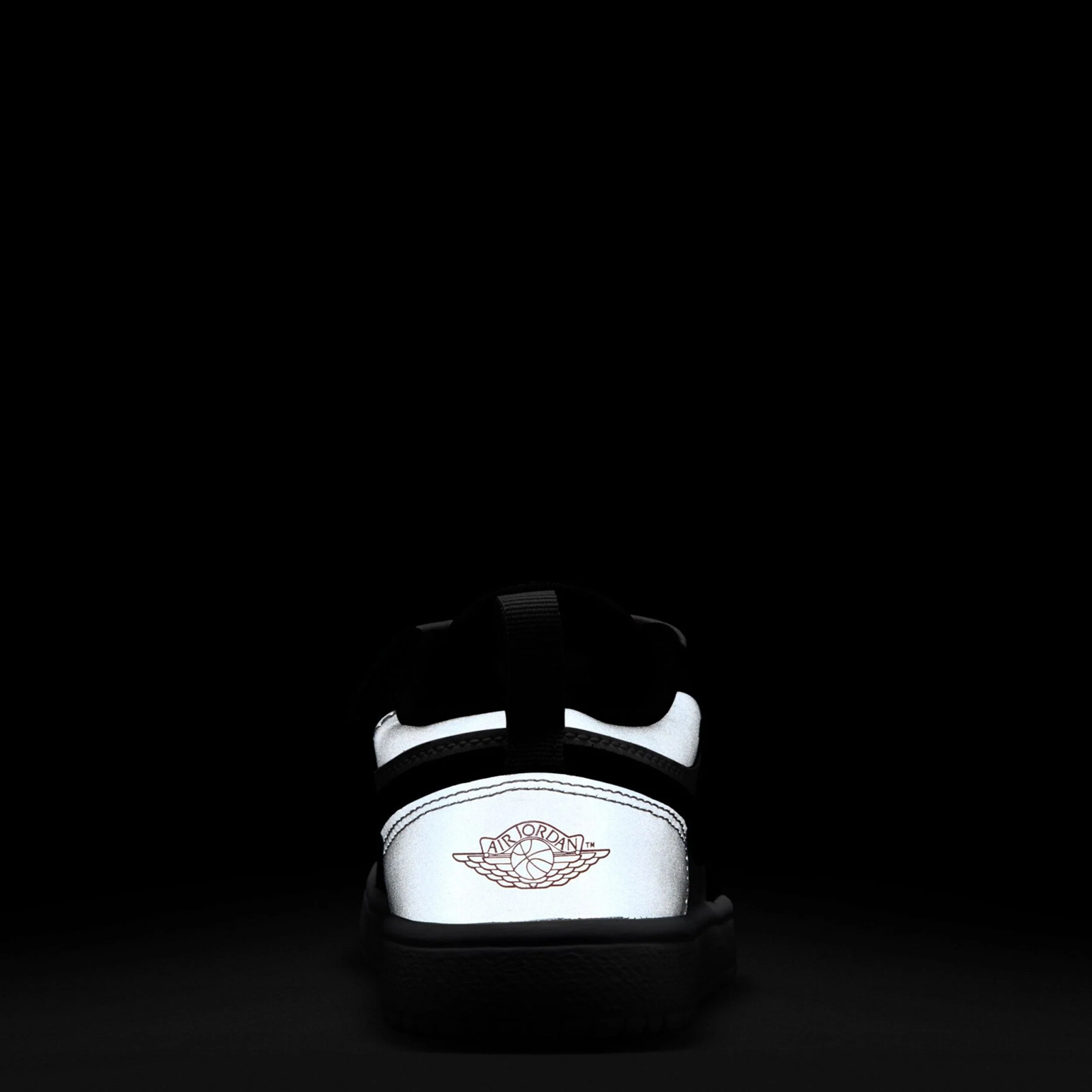 Jordan 1 Low Alt Se (Little Kid) - Image 6