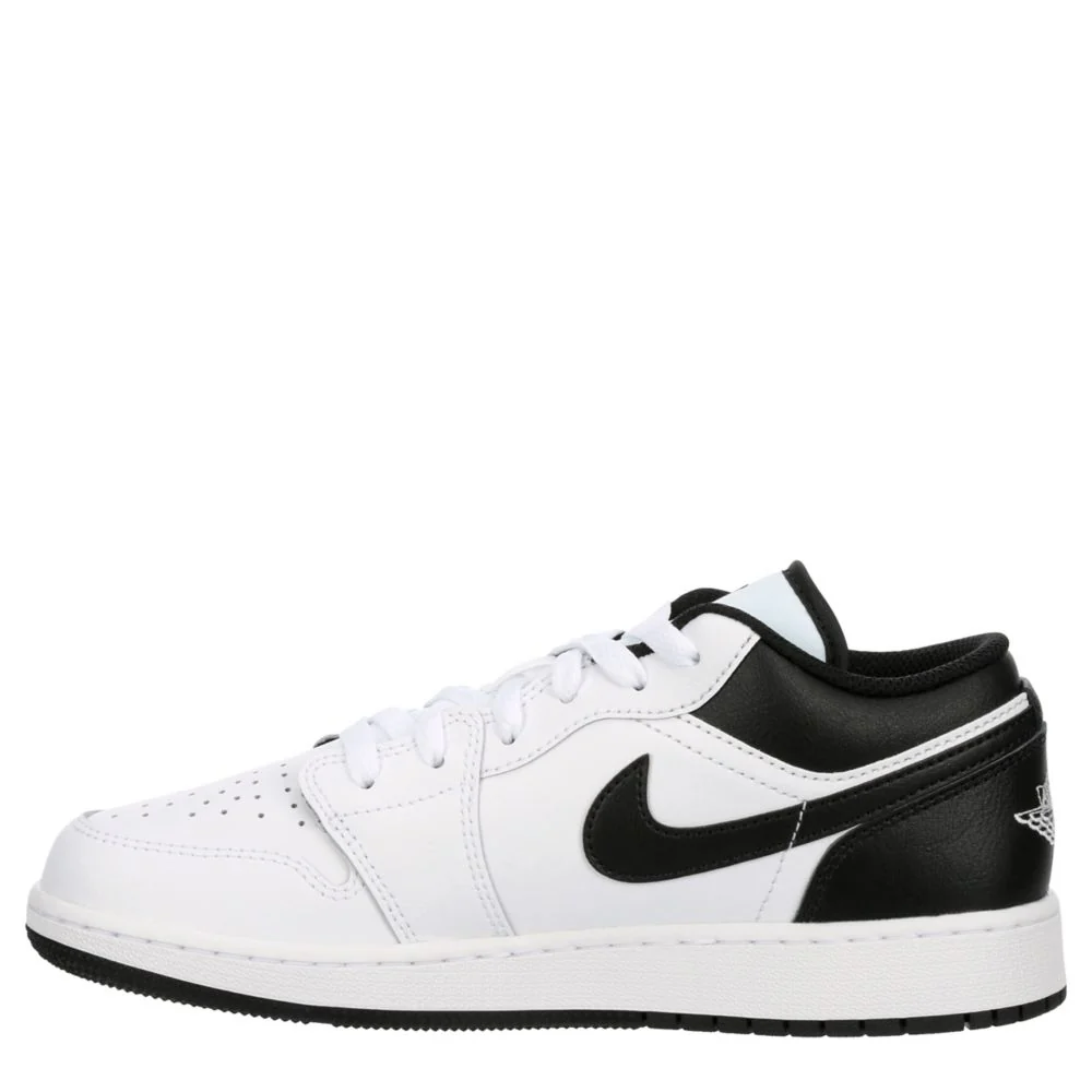 Jordan 1 Low (Little Kid) - Image 2