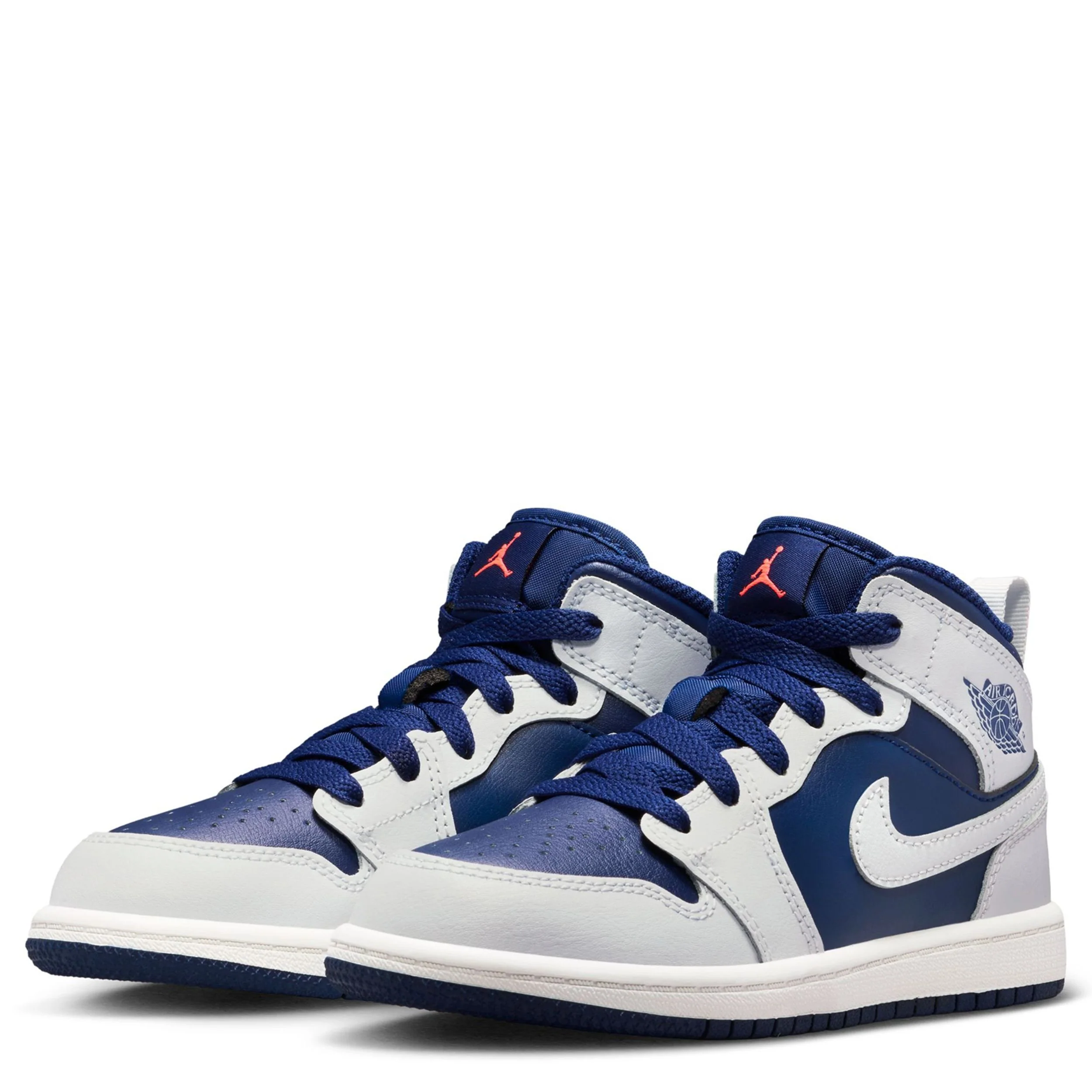 Jordan 1 Mid (Little Kid) - Image 3