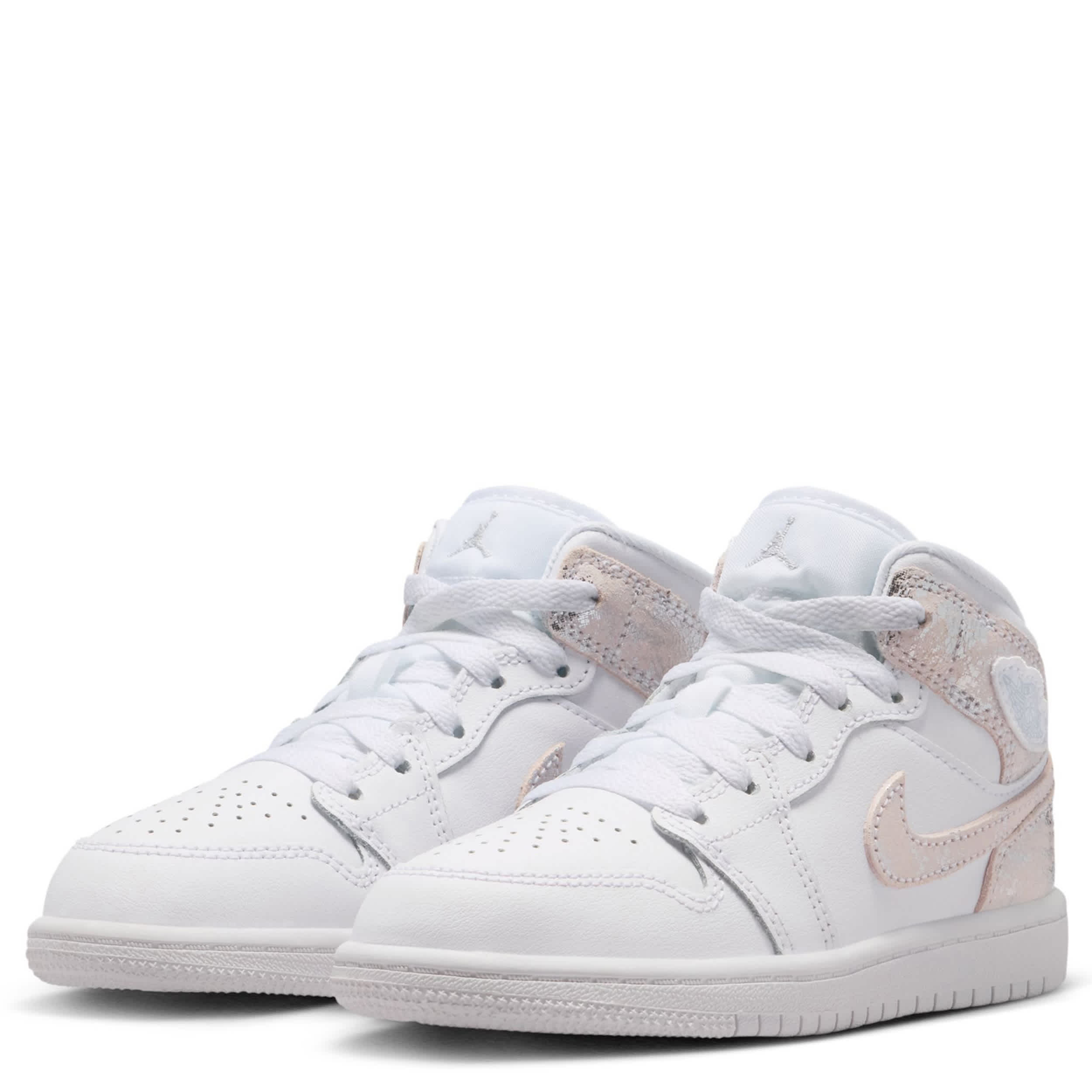 Jordan 1 Mid (Little Kid) - Image 3