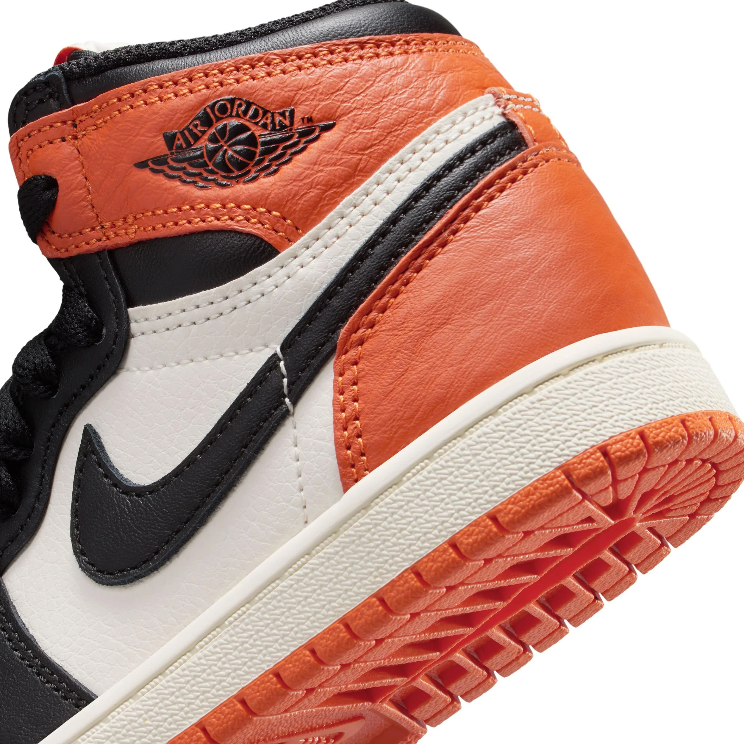 Jordan 1 Retro High Og (Little Kid) - Image 8