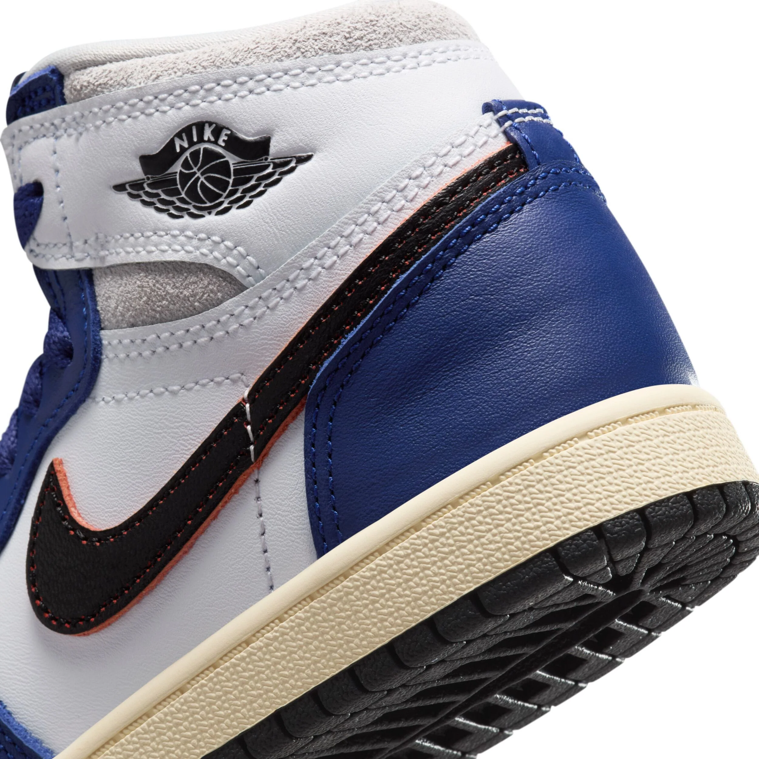 Jordan 1 Retro High Og (Little Kid) - Image 8