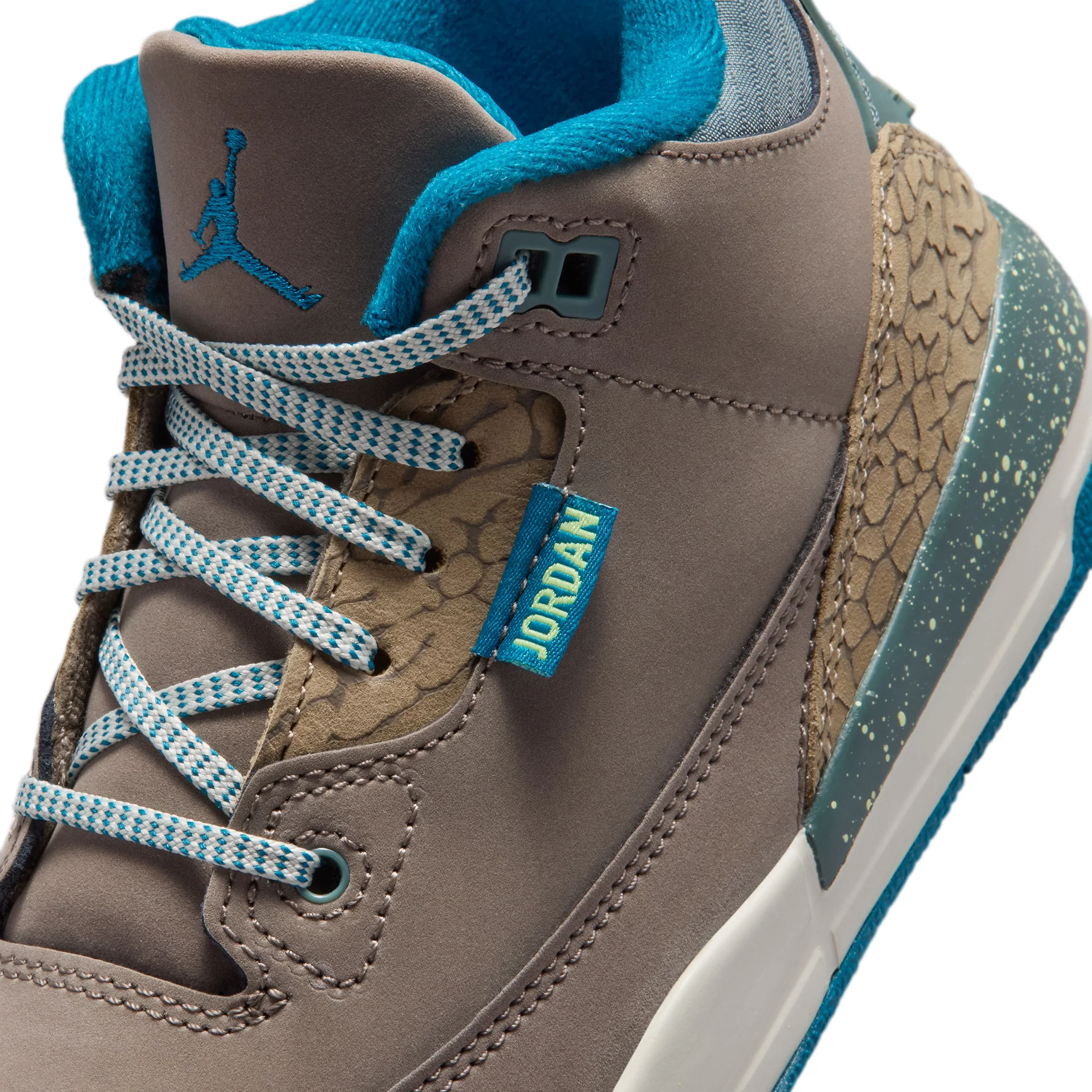 Jordan 3 Retro (Little Kid) - Image 7