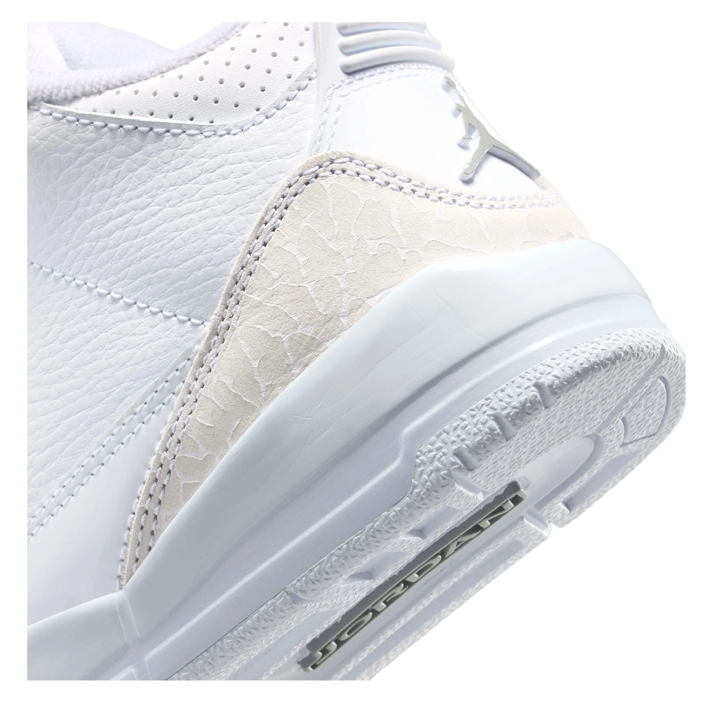 Jordan 3 Retro (Little Kid) - Image 8