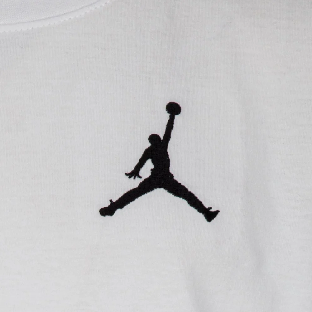 Jumpman Air Embroidered Tee (Big Kid) - Image 7