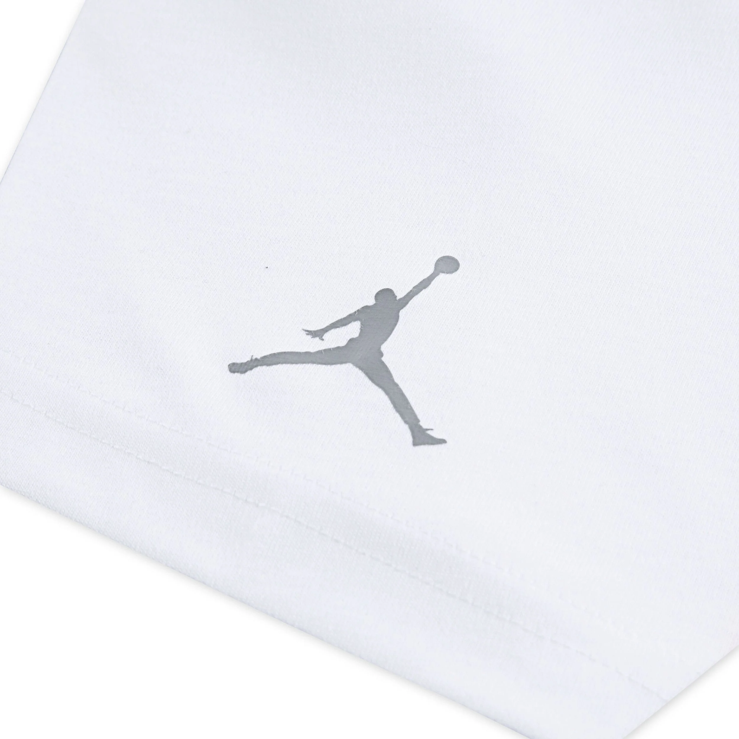 Jumpman Reflect Short Sleeve Tee (Big Kid) - Image 4
