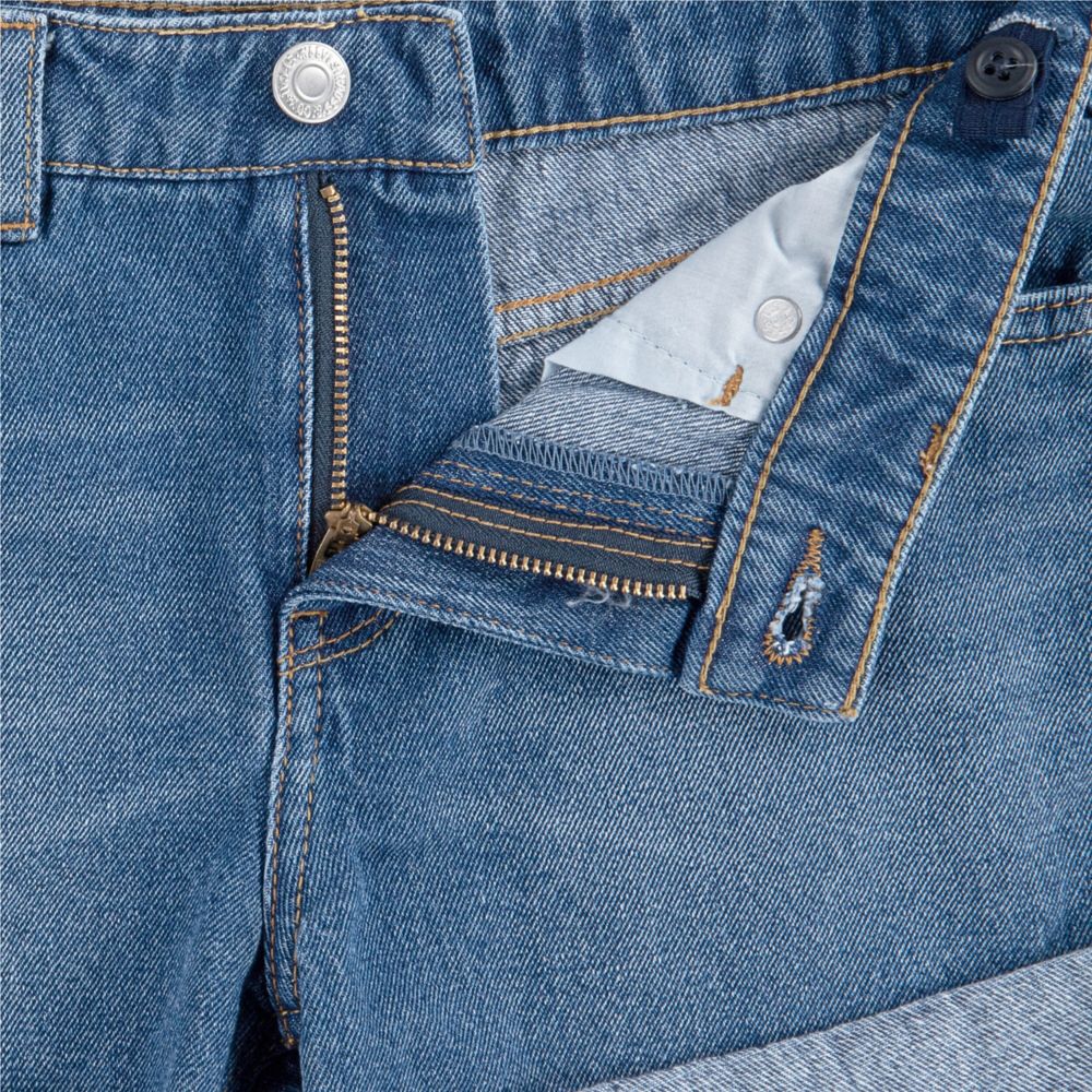 Levis Girlfriend Shorty Short (Big Kid) - Image 9