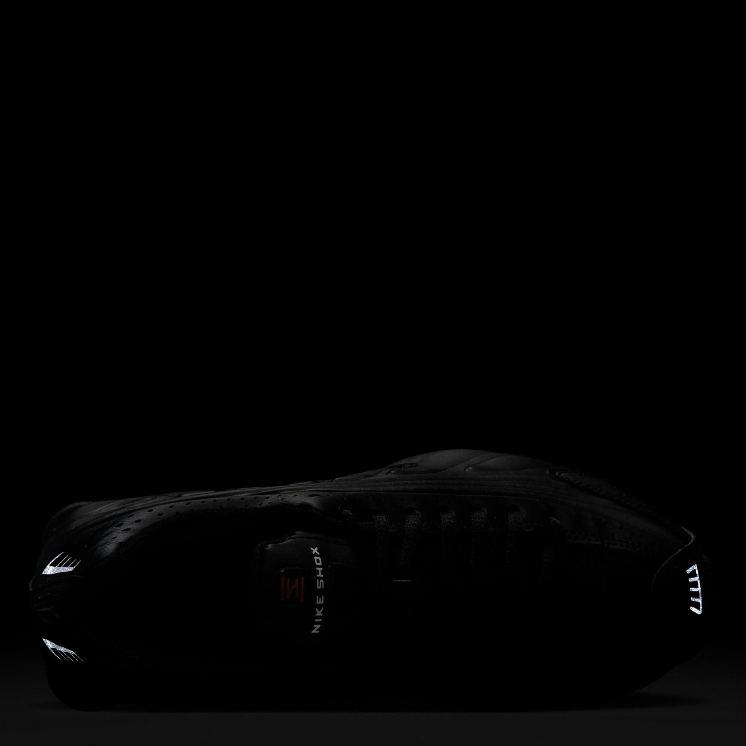 Shox R4 (Big Kid) - Image 8
