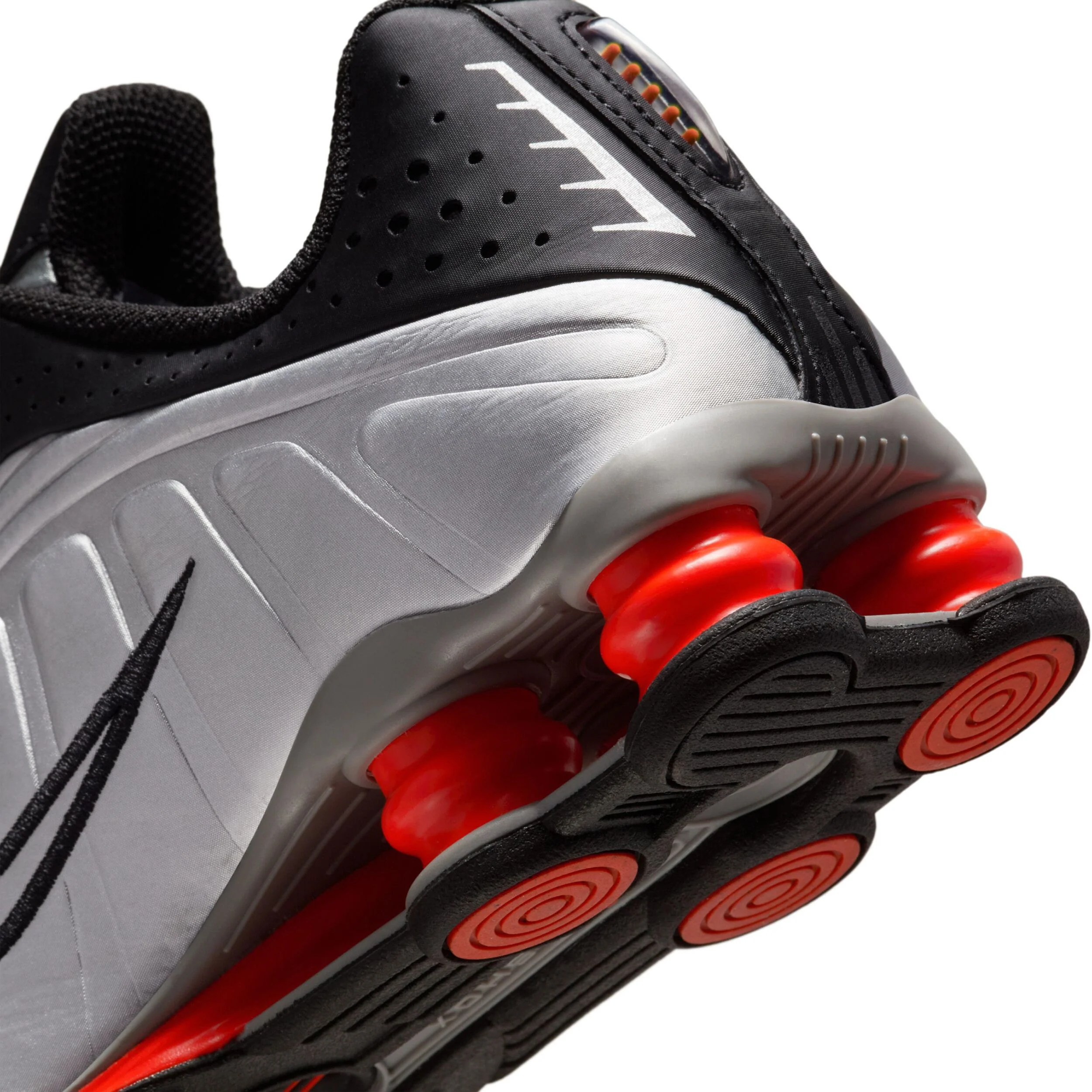 Shox R4 (Big Kid) - Image 8