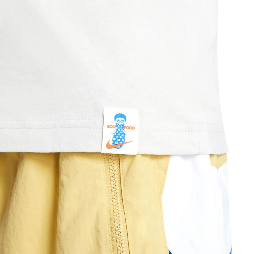 Sportswear Short Sleeve T-Shirt (Big Kid) - Image 3