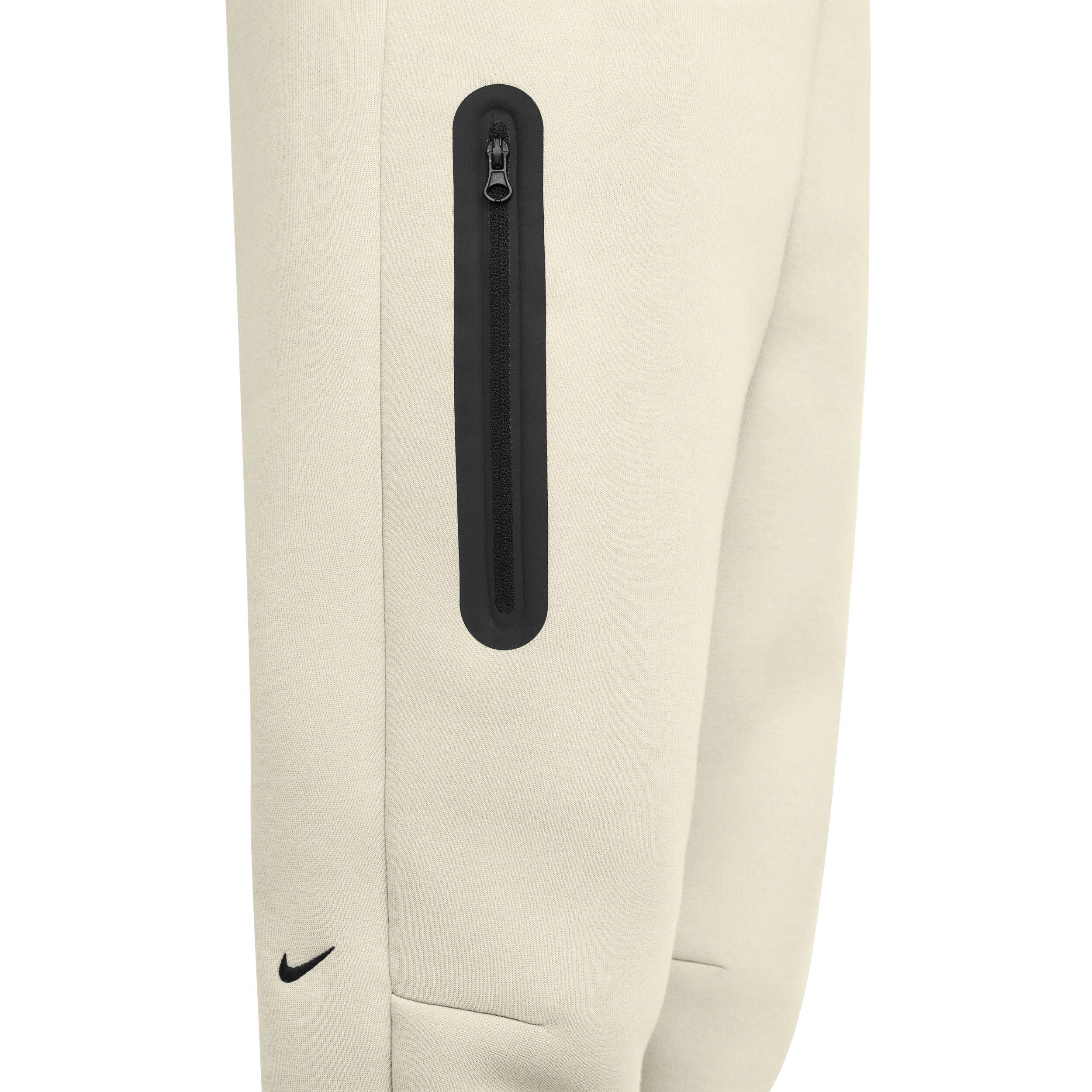 Sportswear Tech Fleece Jogger (Big Kid) - Image 3